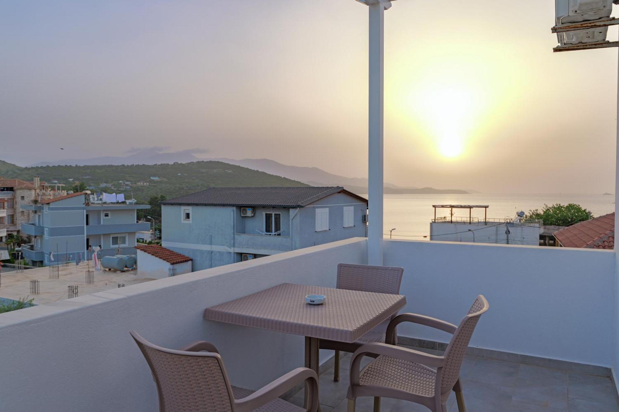 Hotel Veliaj Ksamil Exterior foto