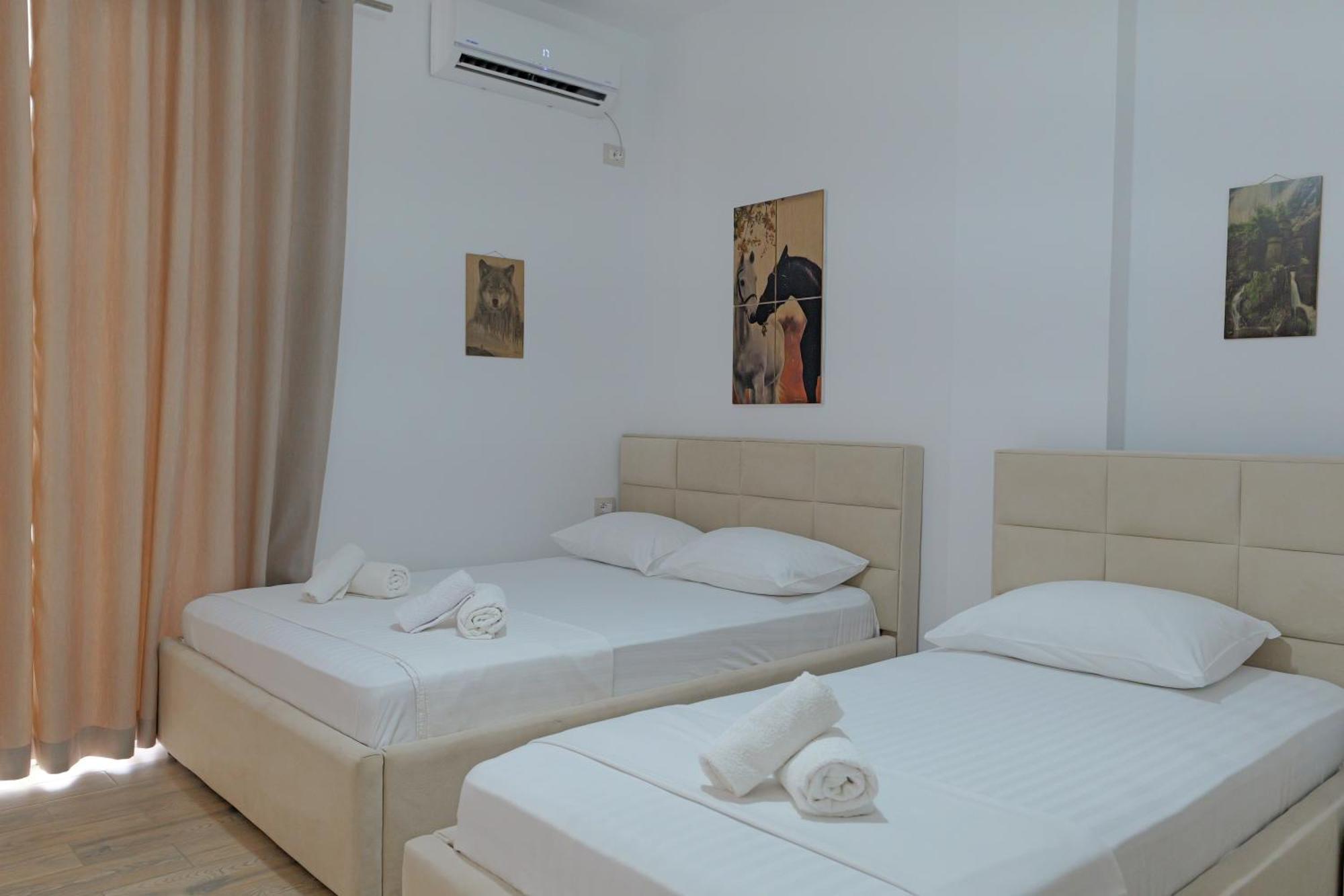 Hotel Veliaj Ksamil Exterior foto